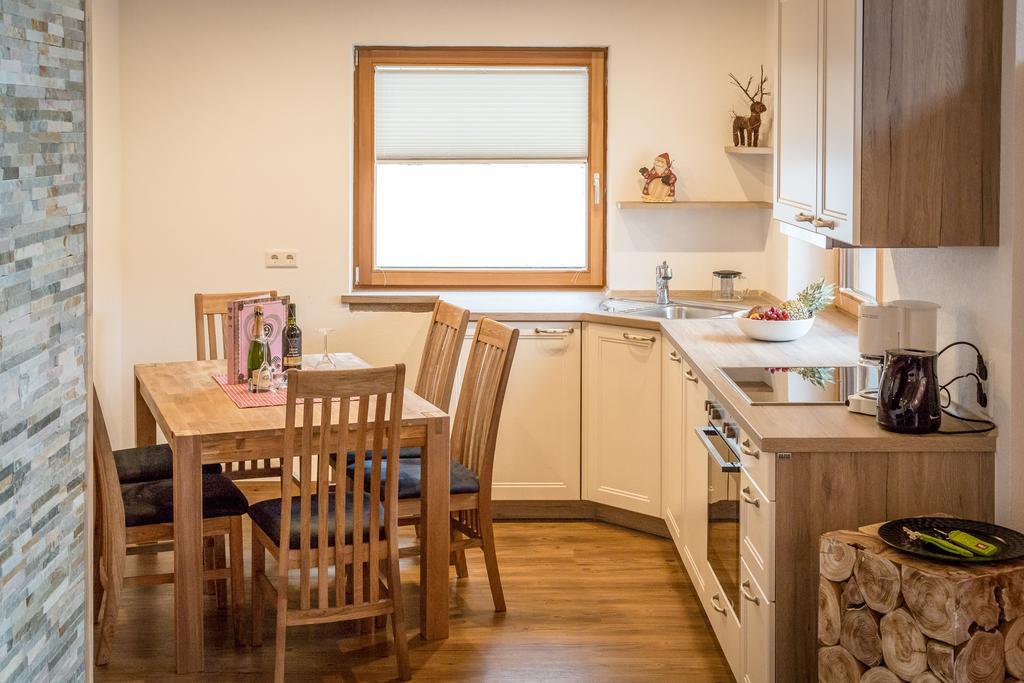 Zugspitzchalets Biberwier Phòng bức ảnh